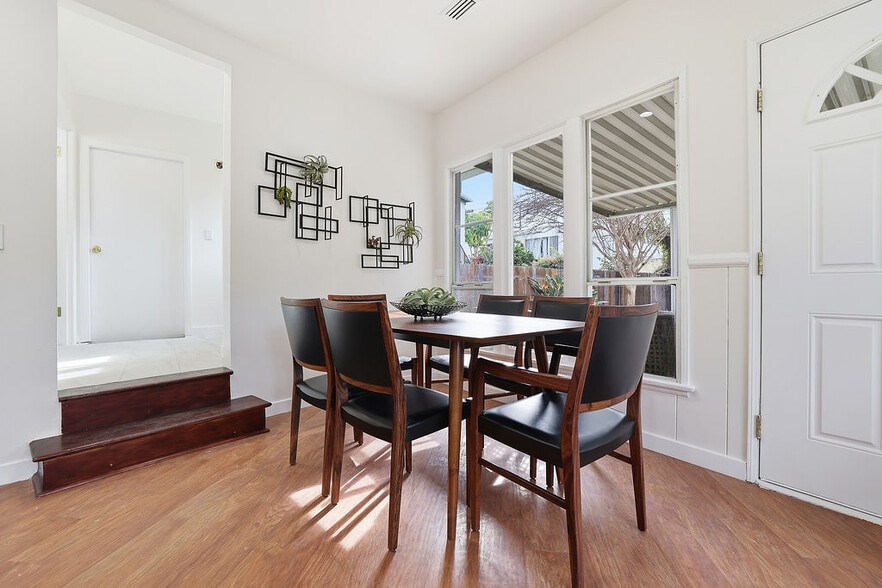 More Photos Of 10714 Valley Spring Ln, North Hollywood Apartments For Sale