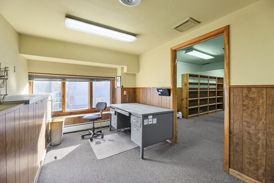 More Photos Of 1311 East St, Pittsfield Warehouse For Sale