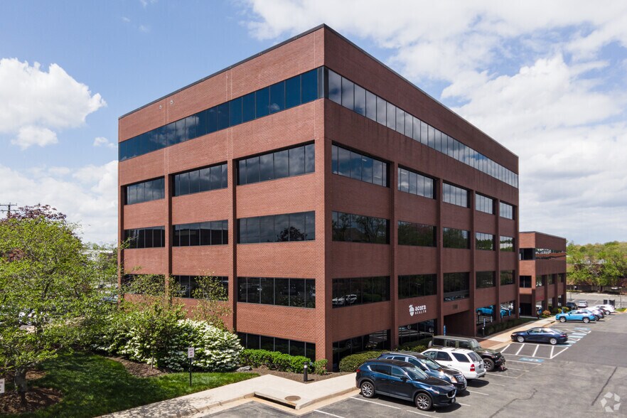 More Photos Of 5500 Cherokee Ave, Alexandria Office For Lease