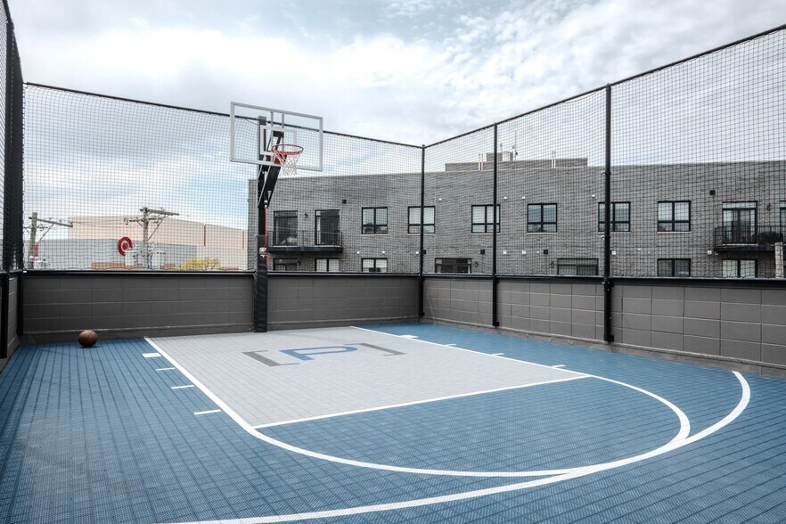 More Photos Of 1290 N Clybourn Ave, Chicago Office For Lease