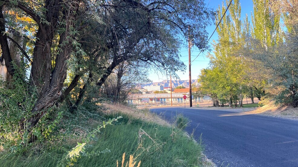 More Photos Of 697 27 1/2 Ct, Grand Junction Land For Sale