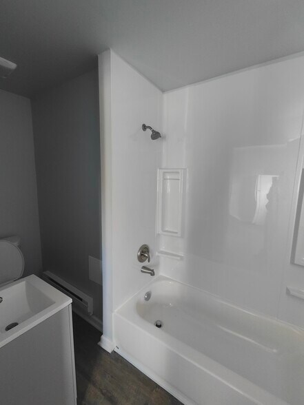 More Photos Of 1027 Cochran Mill Rd, Jefferson Hills Apartments For Sale