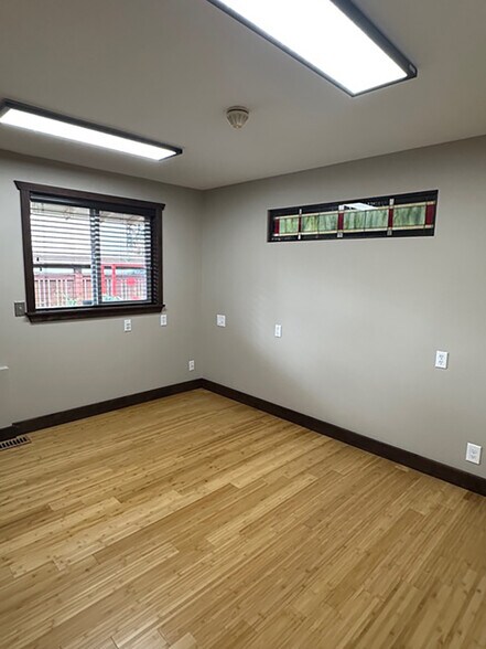 More Photos Of 1320 Alameda Ave, Fircrest Medical For Lease