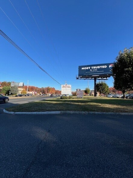 More Photos Of 50 US Highway 9 Hwy, Morganville Medical For Lease