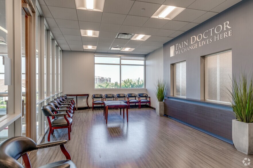 More Photos Of 7616 Branford Pl, Sugar Land Medical For Lease