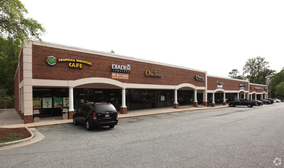 More Photos Of 2130 New Garden Rd, Greensboro Storefront For Lease