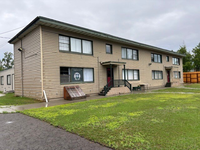 More Photos Of 900 W Fireweed Ln, Anchorage Flex For Sale