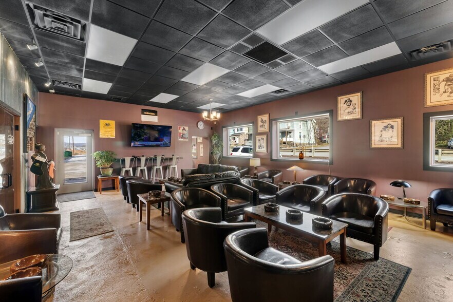 More Photos Of 99 Ohio River Blvd, Leetsdale Freestanding For Sale