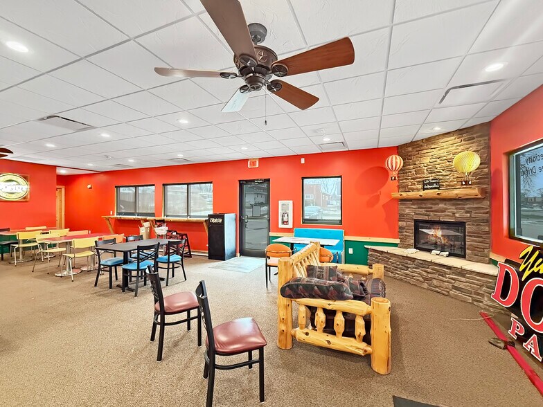 More Photos Of 910 E 2nd Ave, Indianola Restaurant For Sale