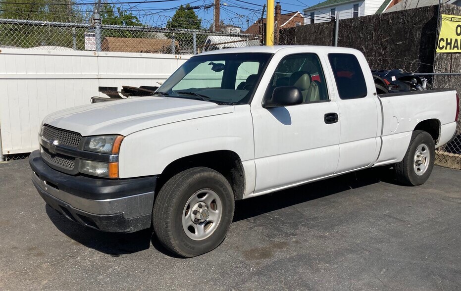 More Photos Of 905 Dundalk Ave, Baltimore Auto Dealership For Sale