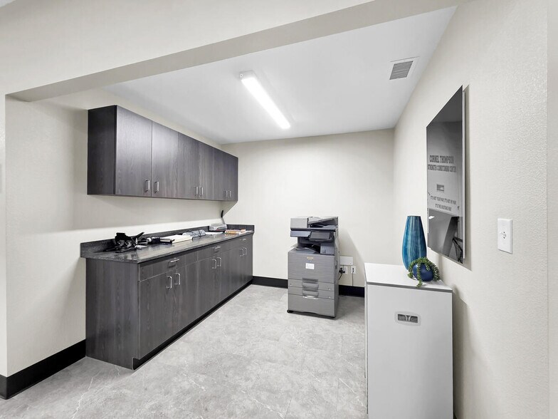 More Photos Of 3410 I-10 W, Orange Office For Sale