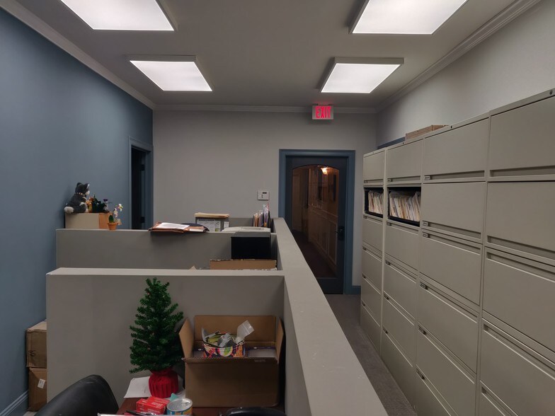 More Photos Of 64 Hilton Ave, Hempstead Office Residential For Lease