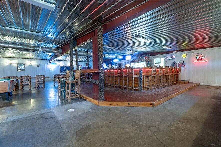 More Photos Of 233 Hwy 75, Sycamore Restaurant For Sale