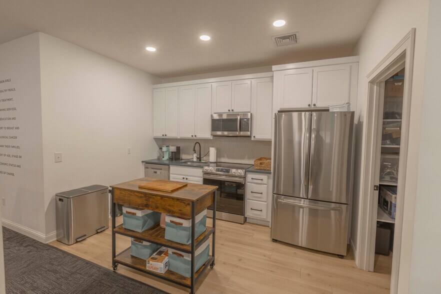 More Photos Of 350 Huls Dr, Englewood Office For Sale