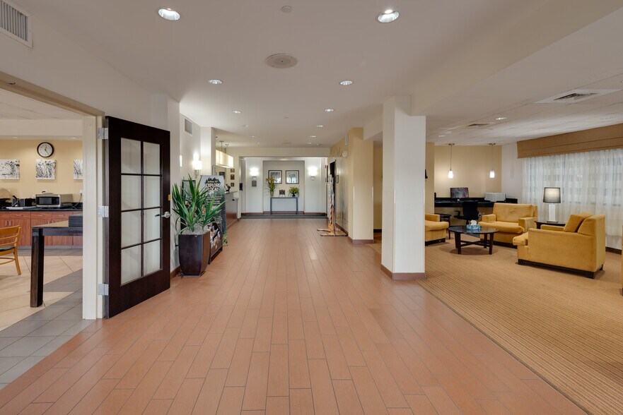 More Photos Of 1840 N Church Rd, Liberty Hotel For Sale