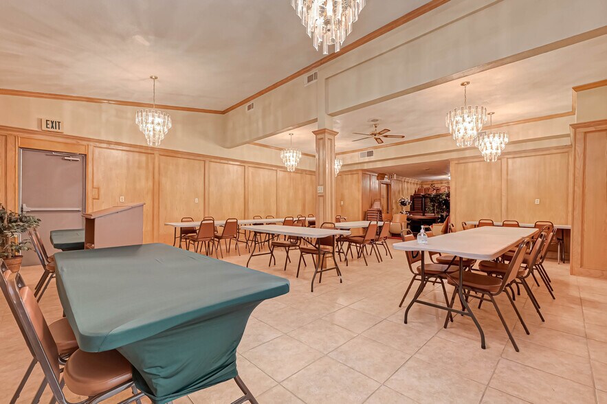 More Photos Of 3402 Amanda Ln, Houston Flex For Sale