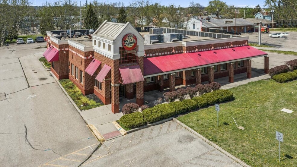 Primary Photo Of 2949 Dixie Hwy, Hamilton Restaurant For Sale