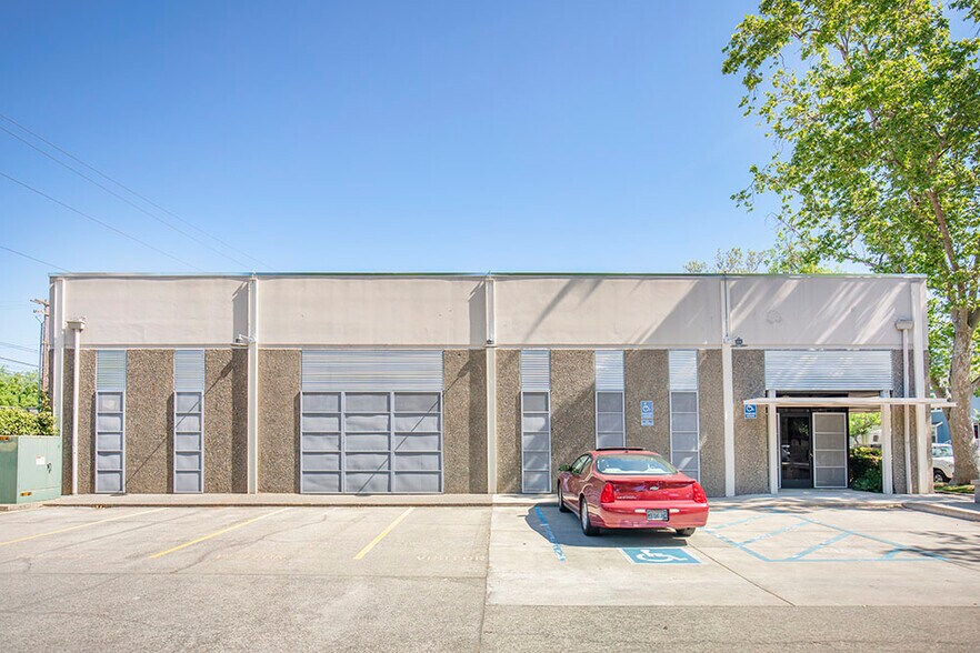 More Photos Of 1920 20th St, Sacramento Office For Lease