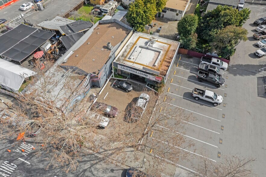 More Photos Of 530 W San Carlos St, San Jose Storefront For Sale