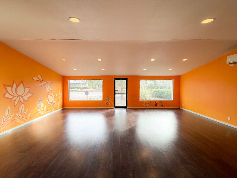 More Photos Of 4450 Pacific Ave SE, Lacey Freestanding For Lease