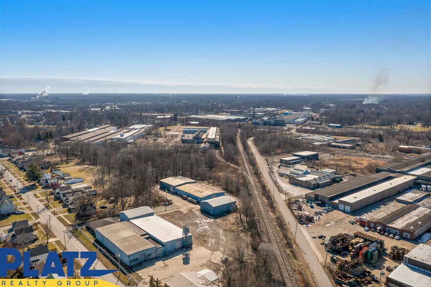 More Photos Of 1929 Larchmont Ave NE, Warren Warehouse For Sale