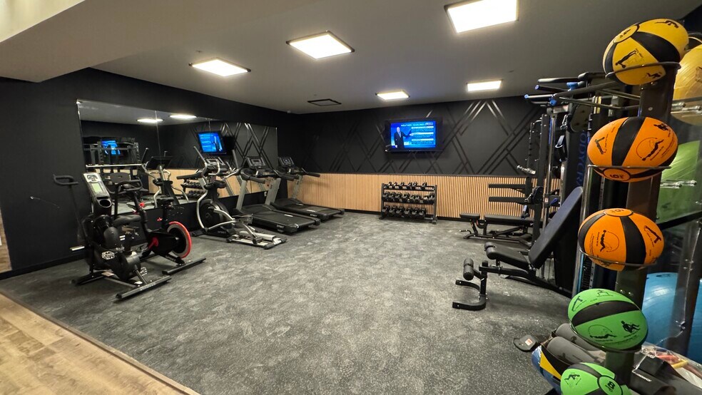 More Photos Of 75 S Main St, Phillipsburg Office For Lease