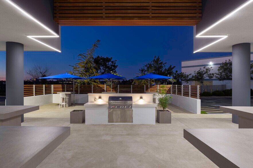 More Photos Of 6138-6150 Nancy Ridge Dr, San Diego Research And Development For Lease