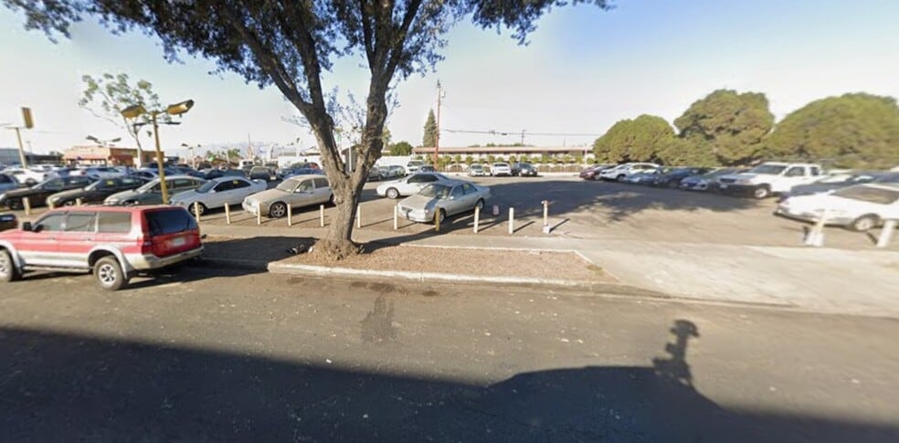More Photos Of 850 N Hacienda Blvd, La Puente Land For Lease