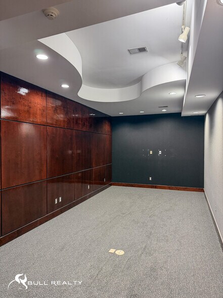 More Photos Of 155 Hunt Dr, Rossville Warehouse For Sale