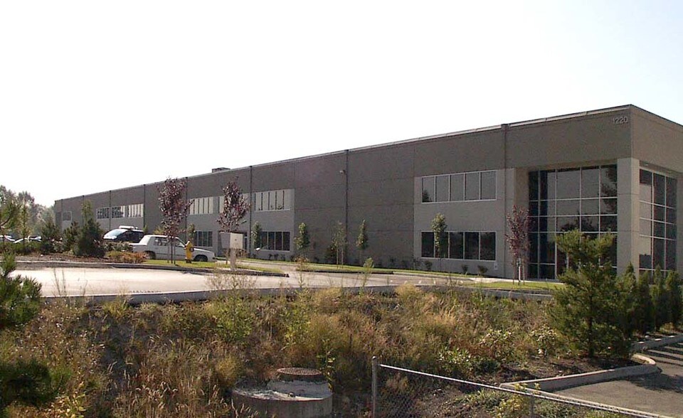 More Photos Of 3320 W Valley Hwy N, Auburn Unknown For Lease