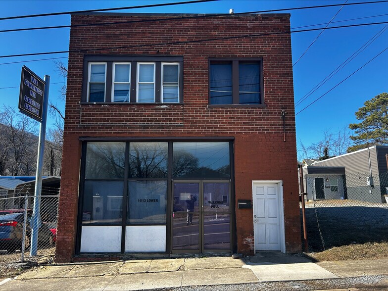 Primary Photo Of 1613 9th St SE, Roanoke Freestanding For Lease
