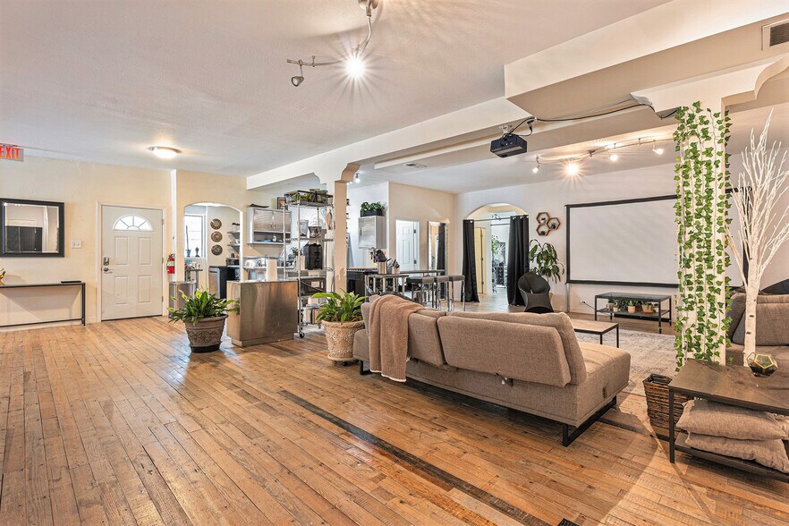 More Photos Of 50 W Arizona Ave, Denver Warehouse For Sale
