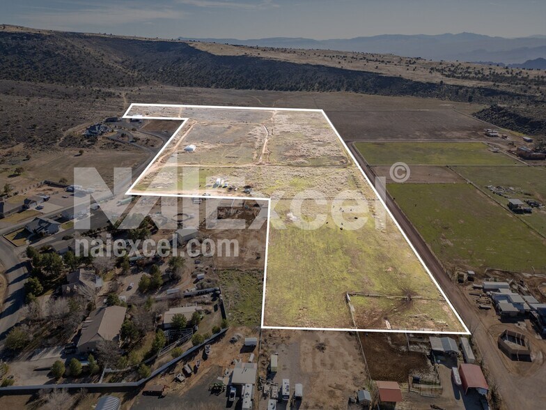 More Photos Of Diamond Black Ranch Rd rd, Diamond Valley Land For Sale