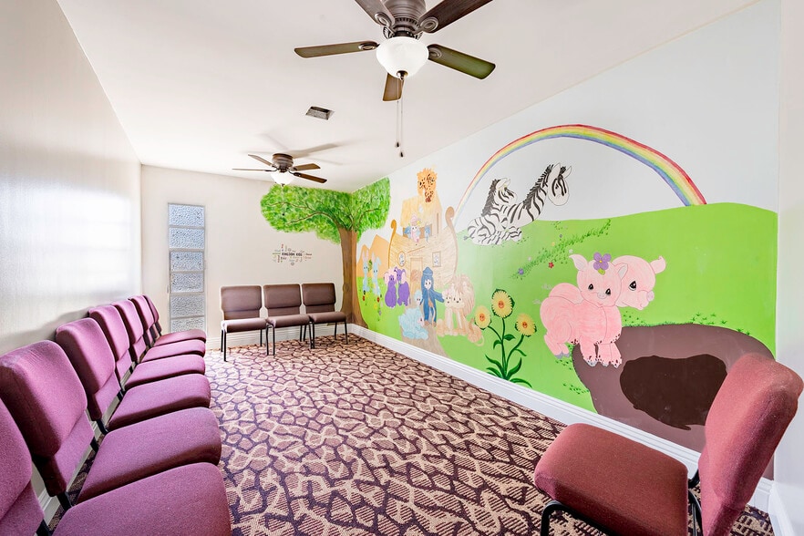 More Photos Of 3435 San Anseline Ave, Long Beach Religious Facility For Sale