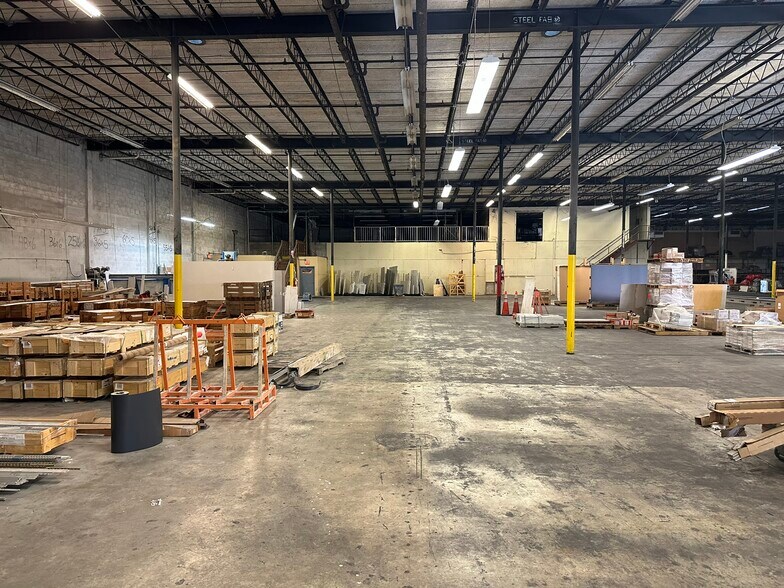 More Photos Of 6701 N Powerline Rd, Fort Lauderdale Warehouse For Lease