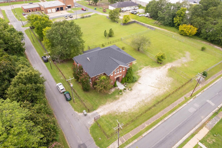 More Photos Of 119 College St, Chester Office Residential For Lease