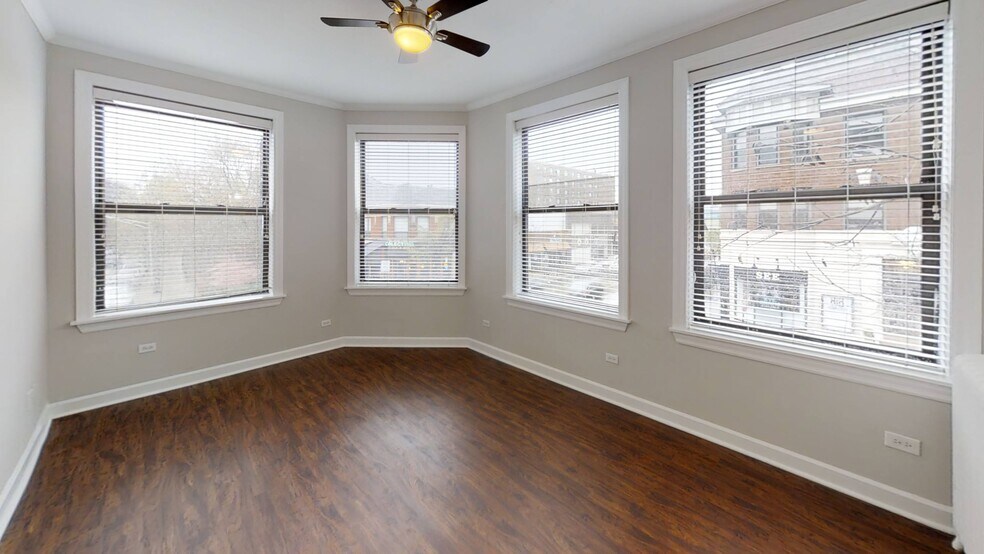More Photos Of 2525 N Clark St, Chicago Apartments For Sale