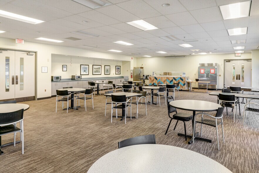 More Photos Of 340-350 S Cleveland Ave, Westerville Office For Sale