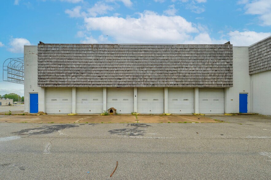 More Photos Of 1200 Camp Jackson Road, Cahokia Heights General Retail For Sale