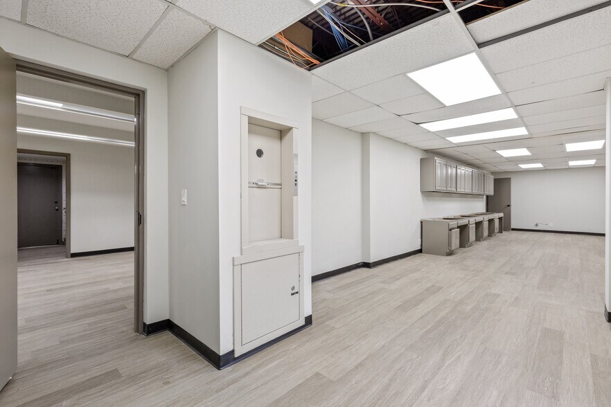 More Photos Of 1515 S Boulder Ave, Tulsa Office For Lease