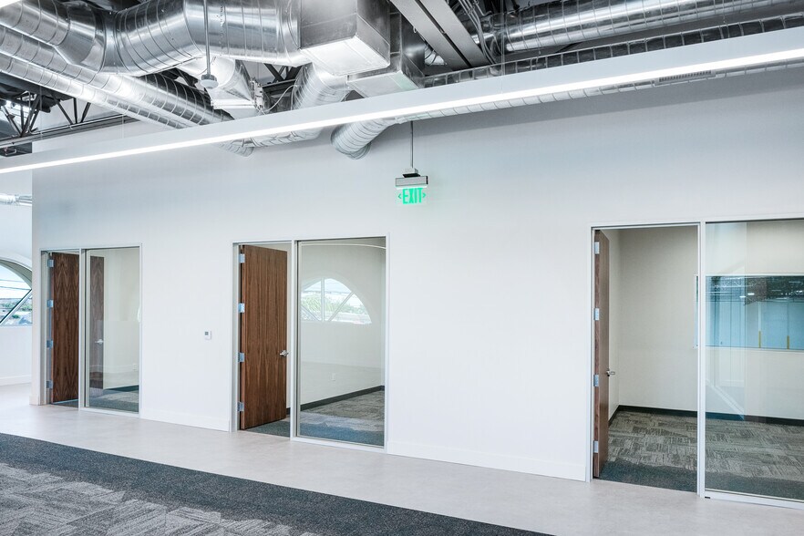 More Photos Of 10747 Norwalk Blvd, Santa Fe Springs Warehouse For Lease