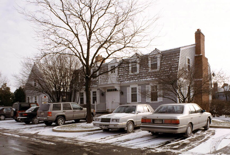 More Photos Of 1621 W Colonial Pky, Palatine Office For Sale
