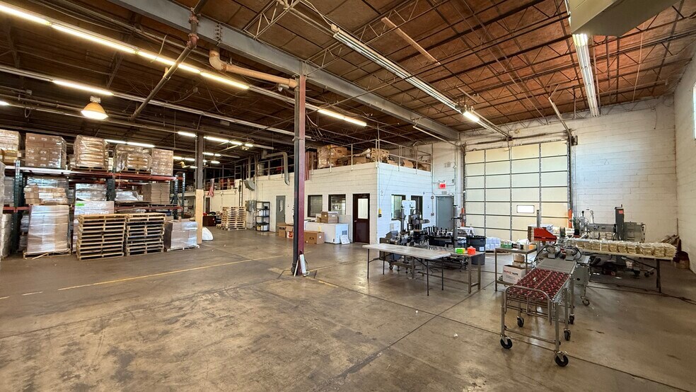 More Photos Of 100 Shepard Ave, Wheeling Warehouse For Sale