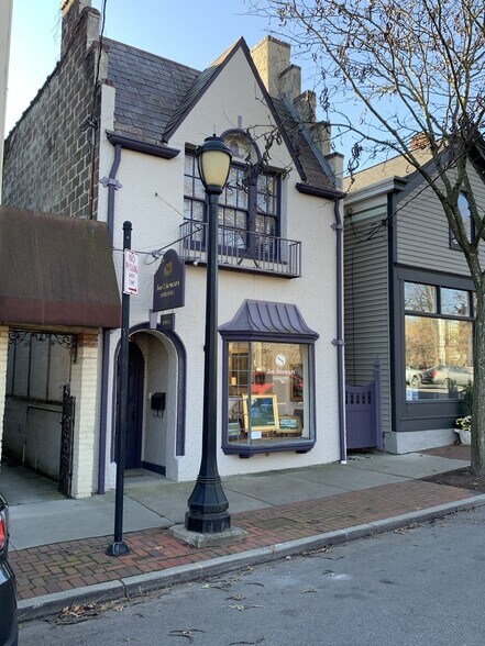 More Photos Of 1985 Madison Rd, Cincinnati Office For Sale