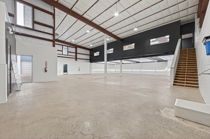More Photos Of 32411 Tamina Rd, Magnolia Unknown For Lease