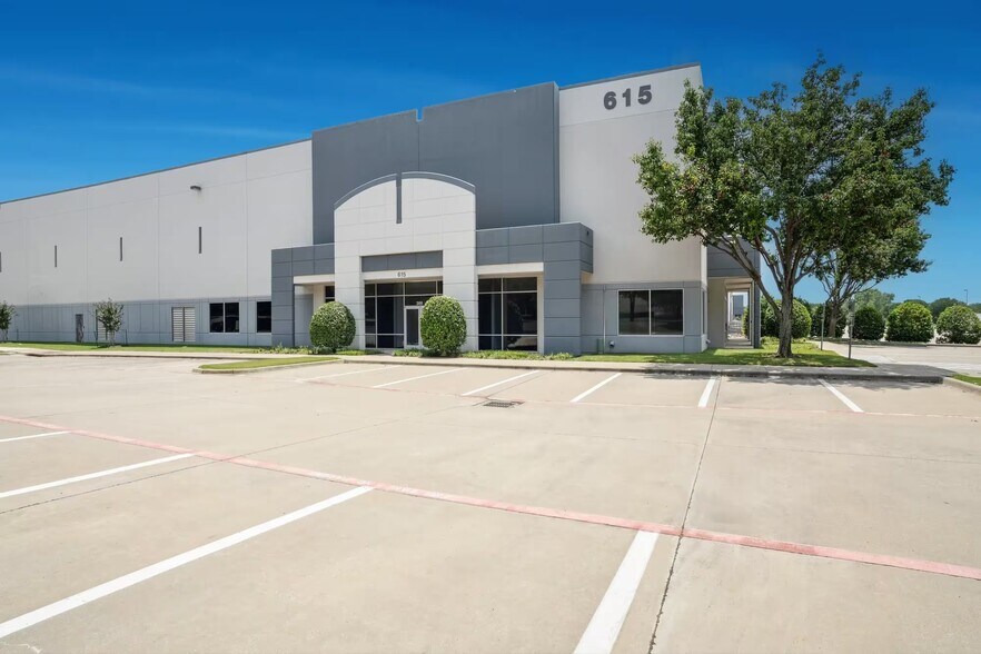 Primary Photo Of 615 Westport Pky, Grapevine Unknown For Lease