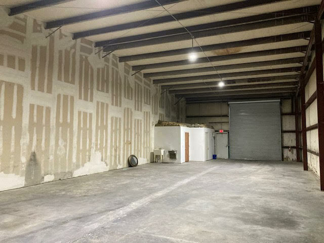 More Photos Of 3384 NE 34th ave, Wildwood Unknown For Lease