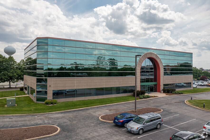 More Photos Of 333 Salem Pl, Fairview Heights Unknown For Lease