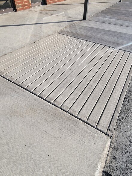 More Photos Of 2726-2708 Lee Hwy, Troutville Freestanding For Lease