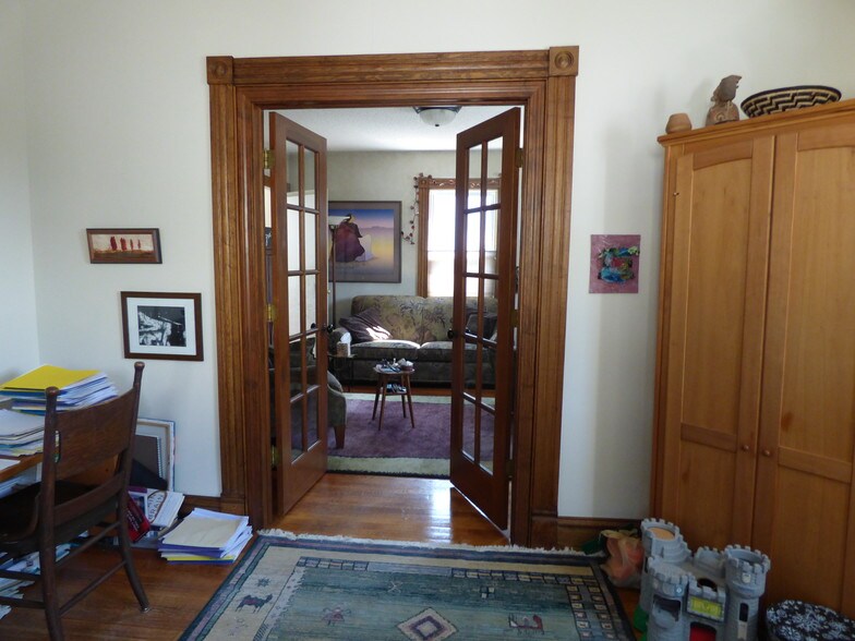 More Photos Of 25 Concord St, Glastonbury Office For Sale
